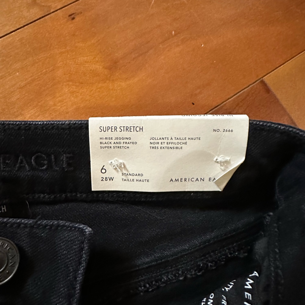 Hi-Rise Jeggings - Picture 3 of 6
